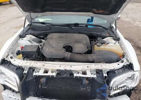 2017 Chrysler 300 C z USA, uszkodzony, nr VIN 2C3CCAEG2HH512323